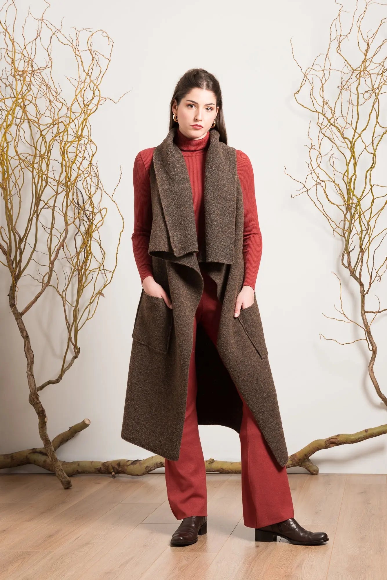 Maxi Gilet in Filato Bouclé con Tasche A.MA DI COLLODEL MARA